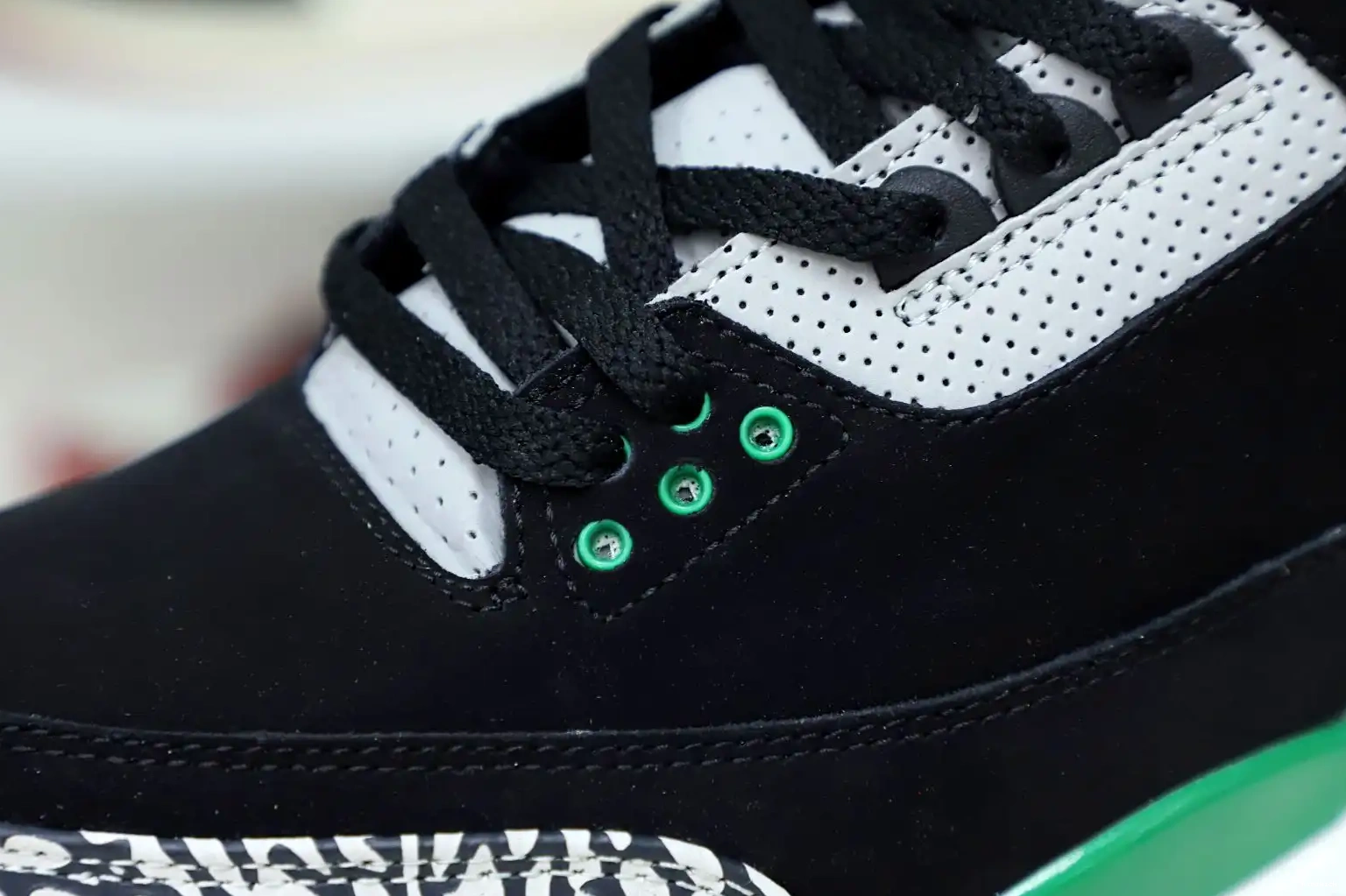 PINE GREEN JORDAN Kimikick 3 AIR 0426